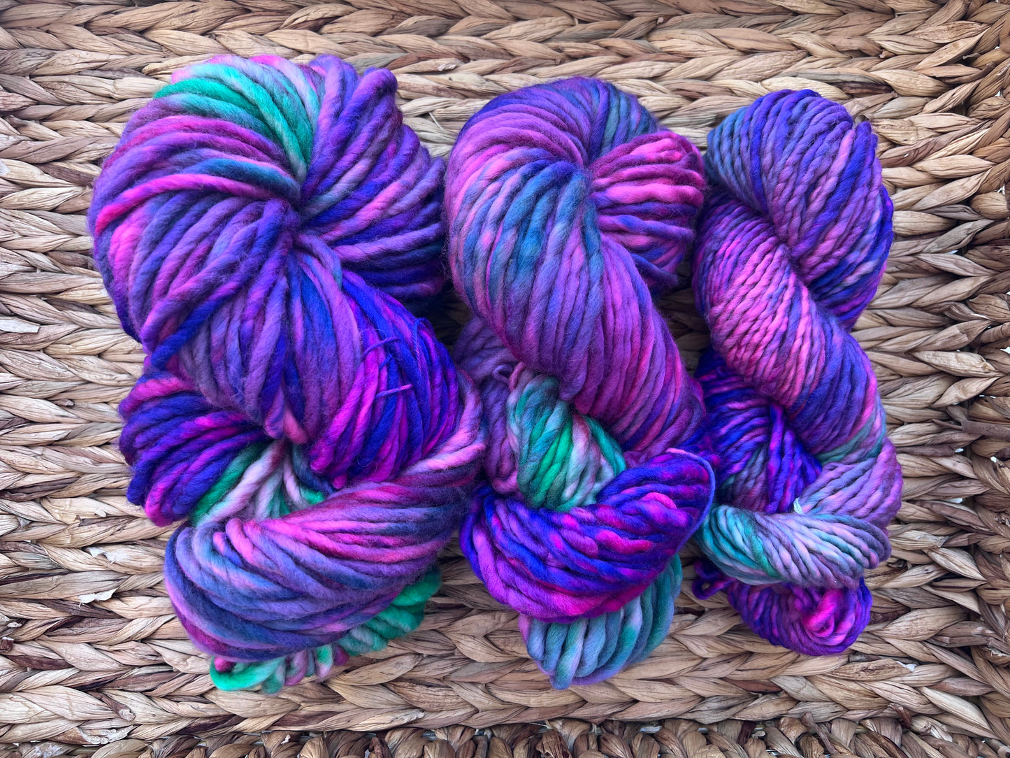 PRE-ORDER| PANDORA  colourway |super bulky merino wool hand dye yarn |ethically sourced yarn |90 yards | super bulky lite | chunky yarn